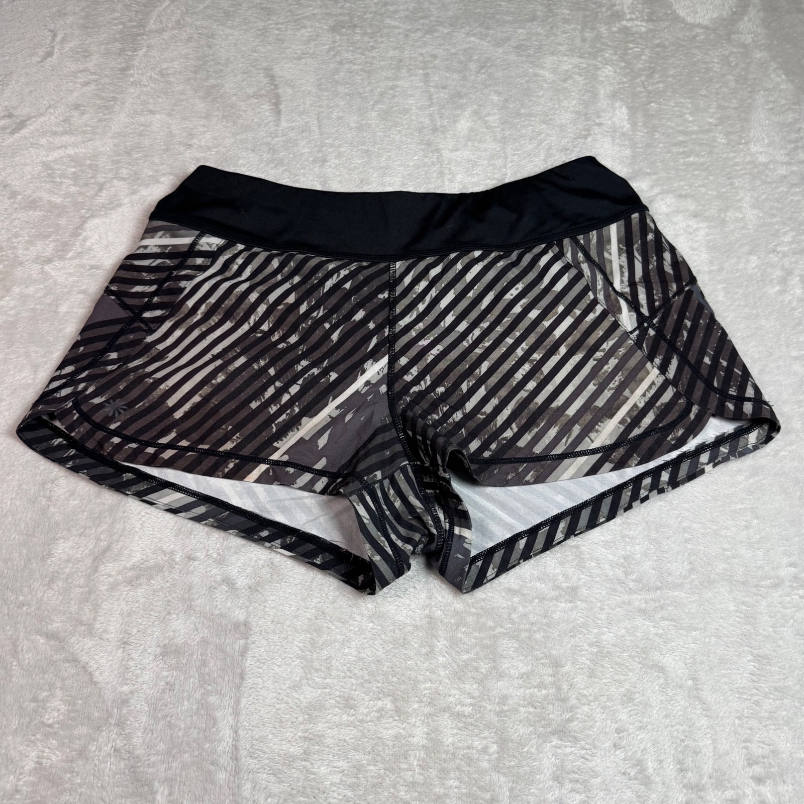 Athleta Women Abstract Black Gray Striped Running Shorts Size S Liner